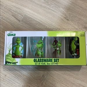 Set (4) of GRINCH CHRISTMAS GLASSES